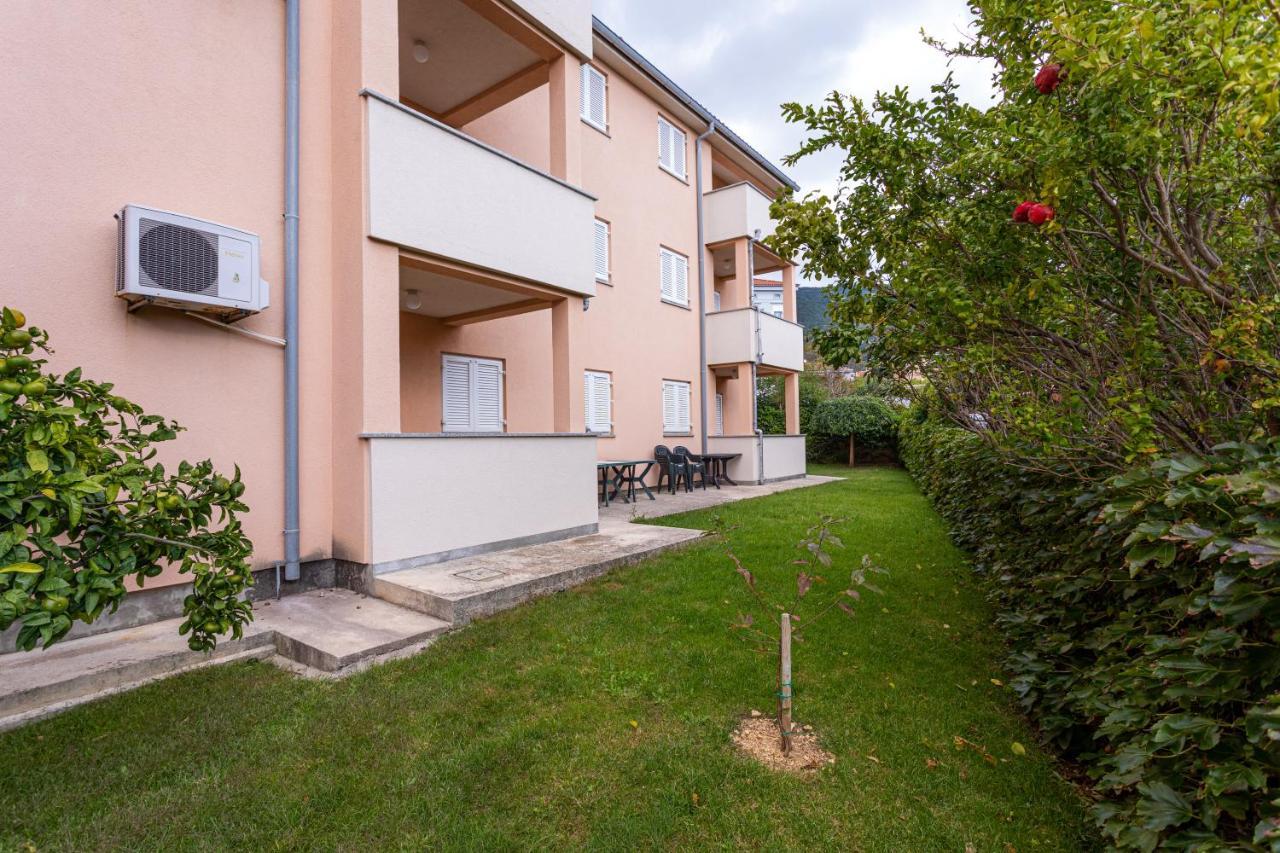 Apartments Crnekovic IV Башка Экстерьер фото